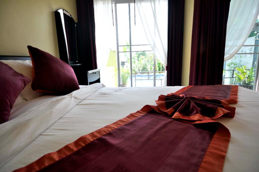 Tonnam Villa Phuket Room photo